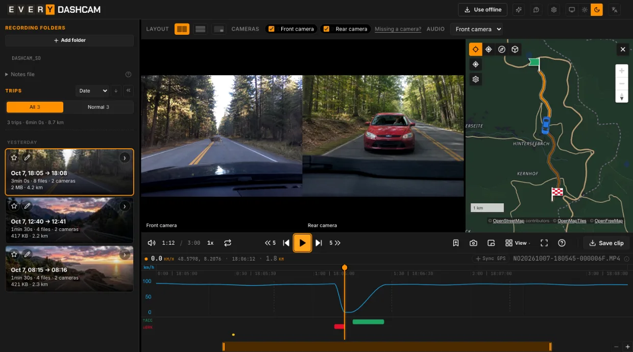 everydashcam von innen: zwei Kameras nebeneinander, das Geschwindigkeitsdiagramm mit Ereignismarkern und die Route auf der Karte